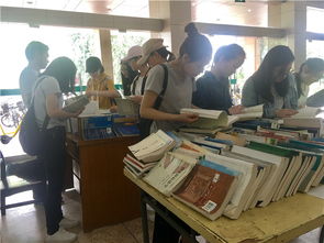 書香傳情，服務暖心——教育服務中心開展‘書香撒校慶’優質服務贈書活動