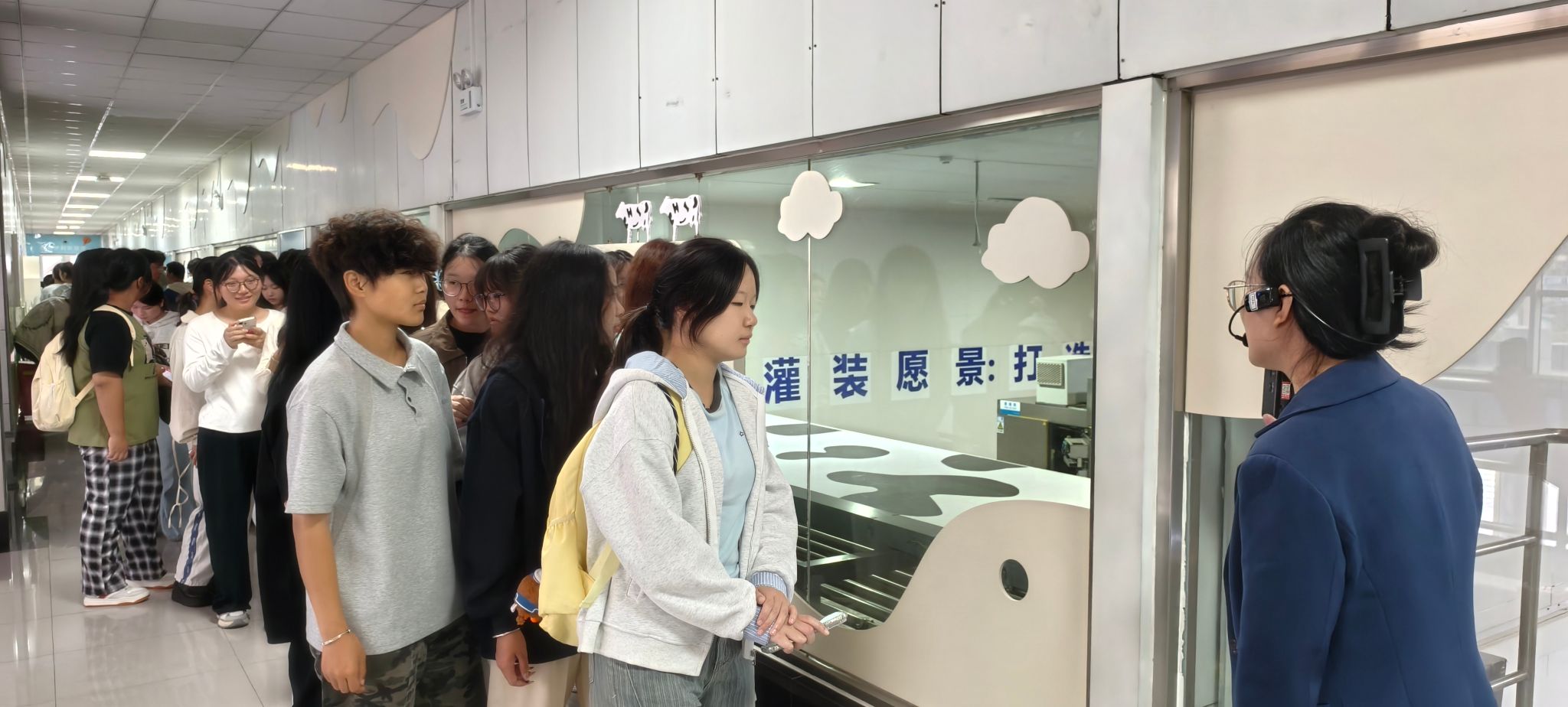 服務區(qū)域經(jīng)濟，深化產(chǎn)教融合——我校與“合肥雙鳳經(jīng)開區(qū)產(chǎn)教聯(lián)合體”共建企業(yè)開展多項交流活動